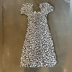 Who What Wear Monochrome Floral Dress